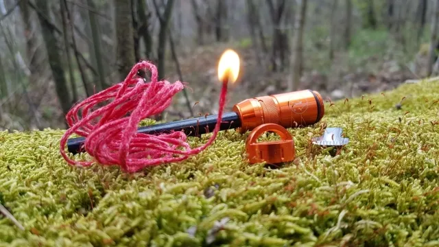 Revolt fire steel with fuse orange by Bushmen BU-FSREVOORA color orange