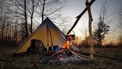 Bushmen Tarp 3 x 3 grün ultraleicht by Bushmen BU-1ULTARP3X3DO color grün